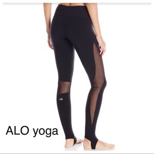 ALO yoga coast legging